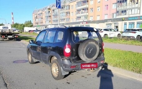 Chevrolet Niva I рестайлинг, 2010 год, 199 000 рублей, 10 фотография