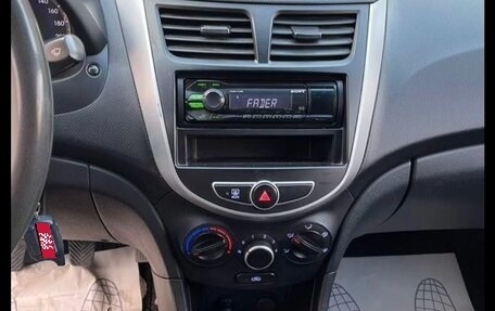 Hyundai Solaris II рестайлинг, 2014 год, 610 000 рублей, 7 фотография