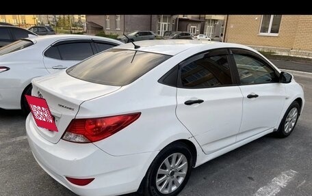 Hyundai Solaris II рестайлинг, 2014 год, 610 000 рублей, 12 фотография