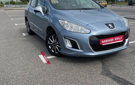 Peugeot 308 II, 2012 год, 700 000 рублей, 2 фотография