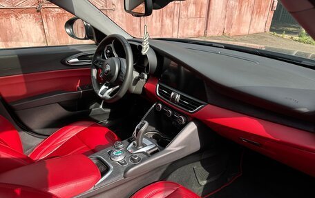 Alfa Romeo Giulia II, 2020 год, 3 100 000 рублей, 14 фотография