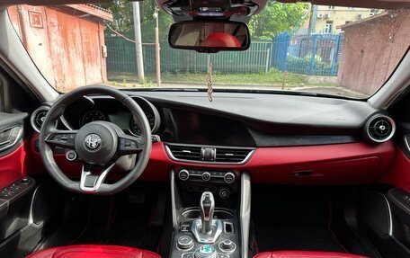 Alfa Romeo Giulia II, 2020 год, 3 100 000 рублей, 13 фотография