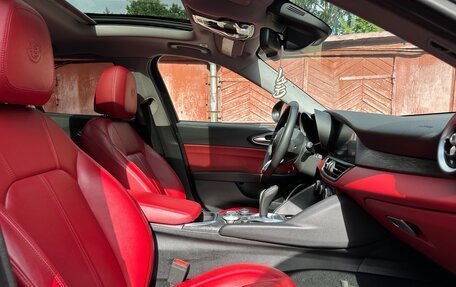 Alfa Romeo Giulia II, 2020 год, 3 100 000 рублей, 15 фотография