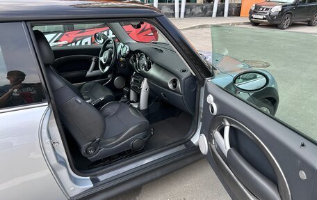 MINI Hatch, 2005 год, 890 000 рублей, 9 фотография