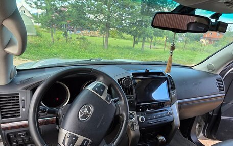 Toyota Land Cruiser 200, 2008 год, 2 400 000 рублей, 8 фотография