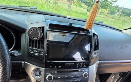 Toyota Land Cruiser 200, 2008 год, 2 400 000 рублей, 9 фотография