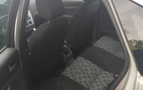 Ford Focus II рестайлинг, 2007 год, 200 000 рублей, 18 фотография