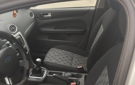 Ford Focus II рестайлинг, 2007 год, 200 000 рублей, 17 фотография