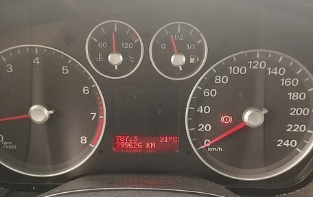 Ford Focus II рестайлинг, 2007 год, 200 000 рублей, 22 фотография