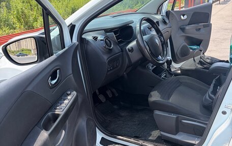 Renault Kaptur I рестайлинг, 2017 год, 999 999 рублей, 6 фотография