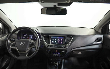 Hyundai Solaris II рестайлинг, 2018 год, 1 450 000 рублей, 10 фотография