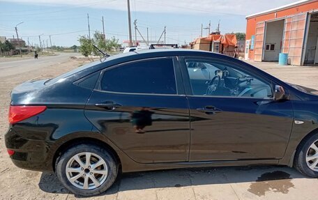 Hyundai Solaris II рестайлинг, 2012 год, 750 000 рублей, 2 фотография