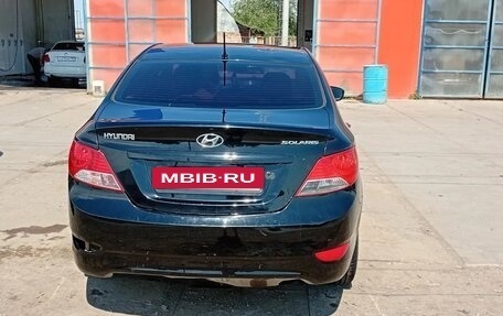 Hyundai Solaris II рестайлинг, 2012 год, 750 000 рублей, 3 фотография