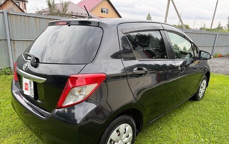 Toyota Vitz, 2013 год, 850 000 рублей, 5 фотография