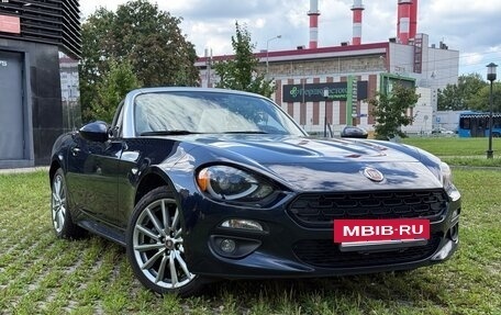 Fiat 124 Spider I, 2018 год, 3 000 000 рублей, 7 фотография