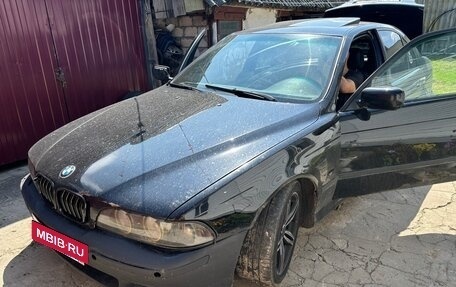 BMW 5 серия, 2002 год, 400 000 рублей, 1 фотография