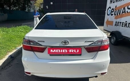 Toyota Camry, 2015 год, 2 000 000 рублей, 5 фотография