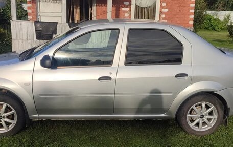 Renault Logan I, 2014 год, 500 000 рублей, 3 фотография