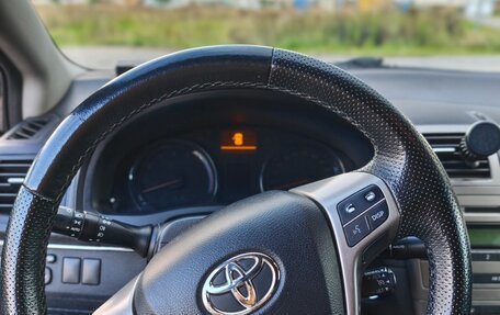 Toyota Avensis III рестайлинг, 2011 год, 970 000 рублей, 11 фотография