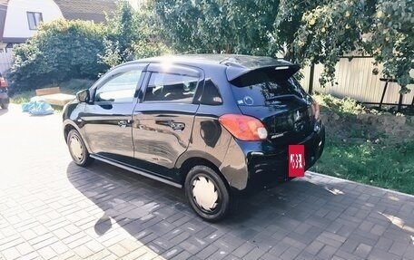 Mitsubishi Mirage VI рестайлинг, 2013 год, 700 000 рублей, 4 фотография
