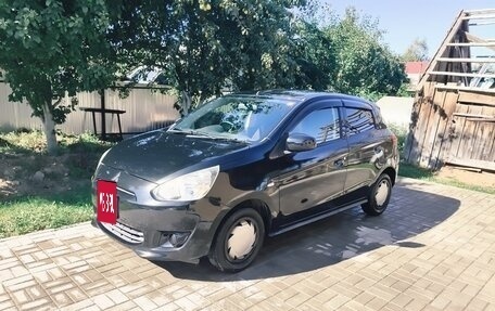 Mitsubishi Mirage VI рестайлинг, 2013 год, 700 000 рублей, 2 фотография