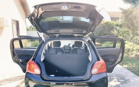 Mitsubishi Mirage VI рестайлинг, 2013 год, 700 000 рублей, 10 фотография