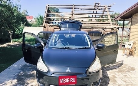Mitsubishi Mirage VI рестайлинг, 2013 год, 700 000 рублей, 13 фотография