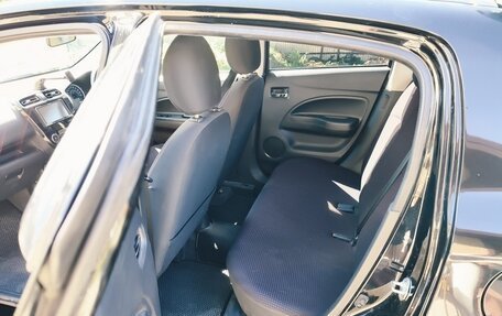 Mitsubishi Mirage VI рестайлинг, 2013 год, 700 000 рублей, 20 фотография