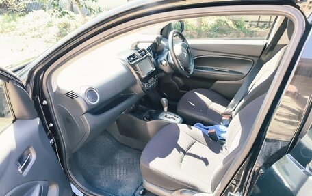 Mitsubishi Mirage VI рестайлинг, 2013 год, 700 000 рублей, 21 фотография