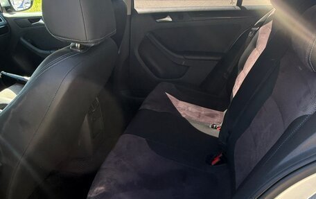 Volkswagen Jetta VI, 2013 год, 1 100 000 рублей, 12 фотография