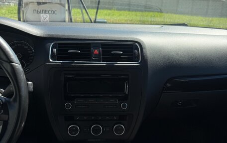 Volkswagen Jetta VI, 2013 год, 1 100 000 рублей, 10 фотография