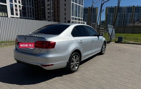 Volkswagen Jetta VI, 2013 год, 1 100 000 рублей, 4 фотография