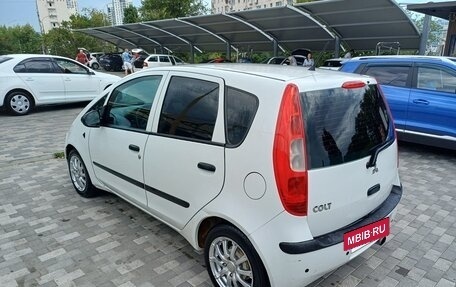 Mitsubishi Colt VI рестайлинг, 2005 год, 310 000 рублей, 2 фотография