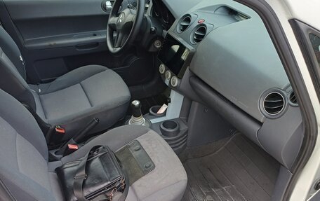 Mitsubishi Colt VI рестайлинг, 2005 год, 310 000 рублей, 11 фотография