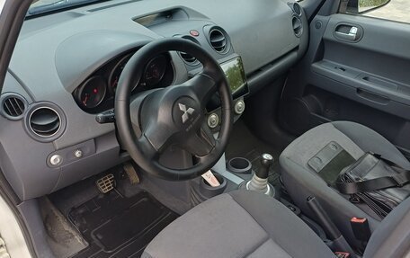 Mitsubishi Colt VI рестайлинг, 2005 год, 310 000 рублей, 9 фотография