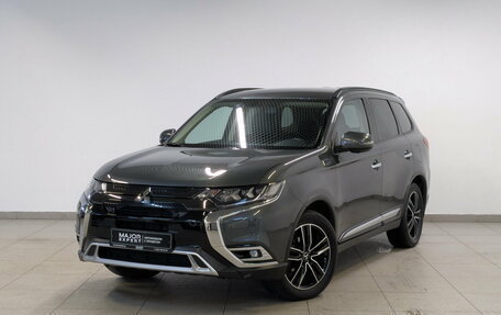 Mitsubishi Outlander III рестайлинг 3, 2022 год, 2 850 000 рублей, 1 фотография