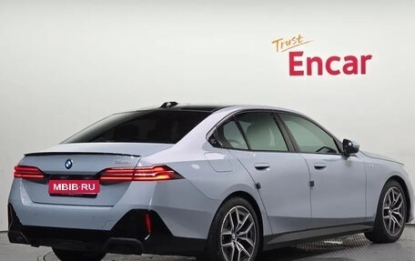 BMW 5 серия, 2025 год, 6 780 000 рублей, 3 фотография
