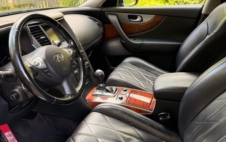 Infiniti QX70, 2014 год, 2 350 000 рублей, 9 фотография