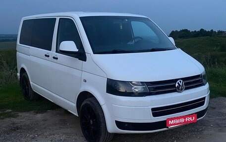 Volkswagen Transporter T5 рестайлинг, 2010 год, 1 700 000 рублей, 3 фотография