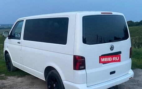 Volkswagen Transporter T5 рестайлинг, 2010 год, 1 700 000 рублей, 6 фотография