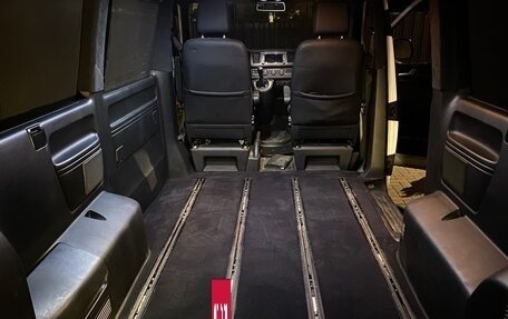 Volkswagen Transporter T5 рестайлинг, 2010 год, 1 700 000 рублей, 17 фотография