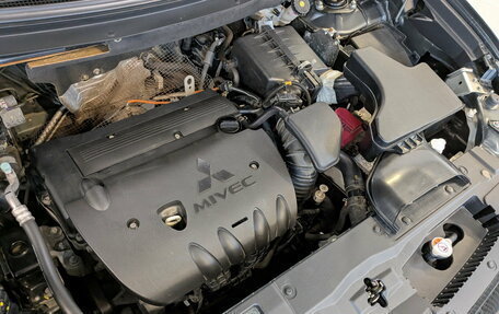 Mitsubishi Outlander III рестайлинг 3, 2022 год, 2 850 000 рублей, 9 фотография