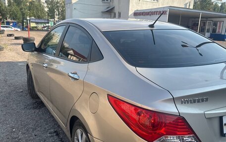 Hyundai Solaris II рестайлинг, 2011 год, 500 000 рублей, 2 фотография