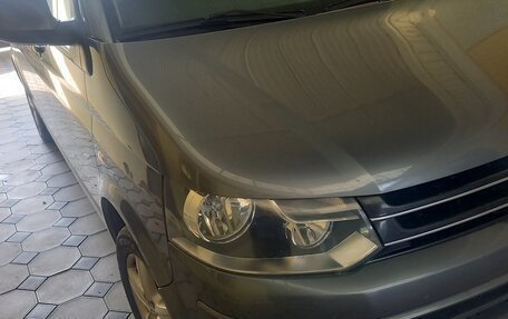 Volkswagen Caravelle T5, 2011 год, 2 300 000 рублей, 2 фотография