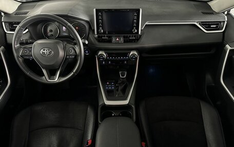 Toyota RAV4, 2020 год, 3 497 000 рублей, 9 фотография
