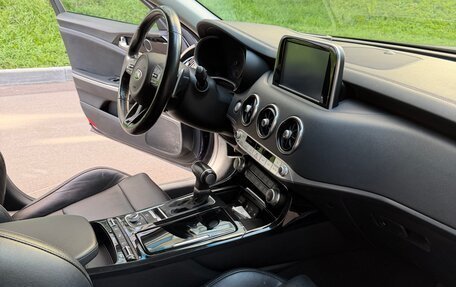 KIA Stinger I, 2018 год, 2 500 000 рублей, 13 фотография