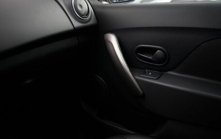 Renault Logan II, 2015 год, 630 000 рублей, 16 фотография
