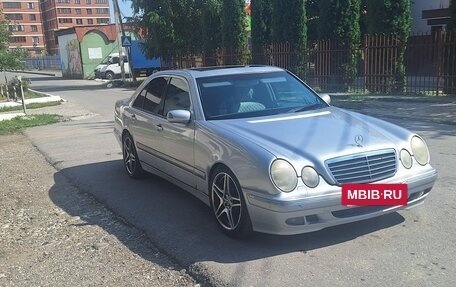 Mercedes-Benz E-Класс, 2000 год, 600 000 рублей, 6 фотография