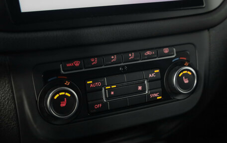 Volkswagen Tiguan I, 2012 год, 989 000 рублей, 15 фотография