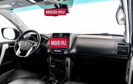 Toyota Land Cruiser Prado 150 рестайлинг 2, 2012 год, 2 399 000 рублей, 10 фотография